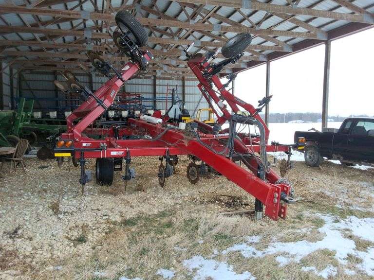 Case IH NH3 930 tool bar, 13 knife, Agleader Monitor Flow Rate, Sealers, Hiniker Cooler, Extendable rear hitch, single tank hookup, single point depth control 1 owner s/n YCD057418.