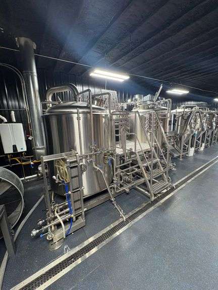 SS Brew Tech 7BBL Gas Fired Turnkey Brew House, 304 Steel, Mash Tun Tank, with Rakes/Mixer over, Boil Kettle, Steam Heating, Brewhouse platform/stand, Included all the piping, fittings, and controls