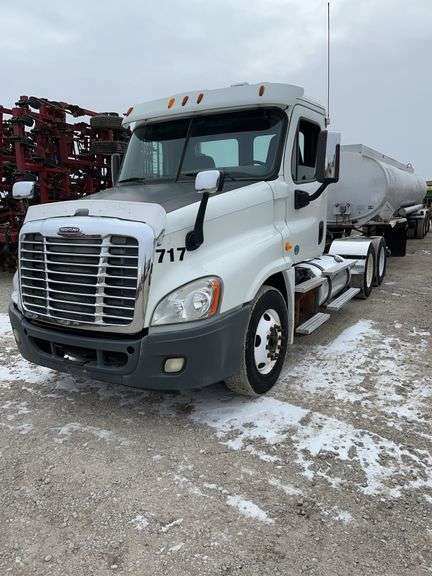 2014 Freightliner Cascadia 125 550hp ISX Cummins, with automatic transmission, 2-way wet kit, 332,000 miles, jake Brake, A/C Heat, Cruise control, strong running truck, has been deleted by Agroecopower with warranty, Tires are 80%, VIN- 3AKJGEBG1ESFV8100