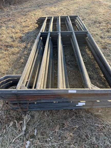 Eight 12-ft gates one money bid.