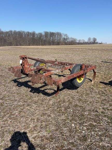 7 Shank Chisel Plow, 3pt