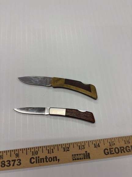 2 Gerber pocket knives