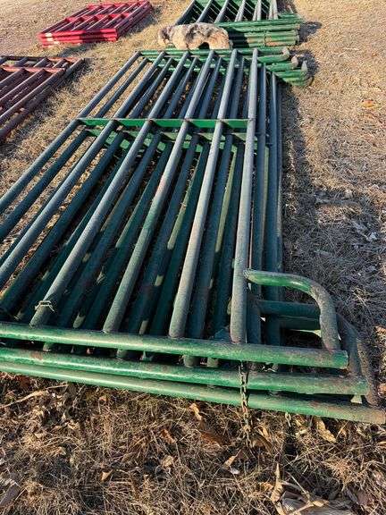 Six 12-ft gates one money bid.
