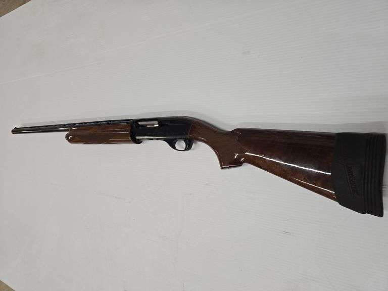 Remington 11-87 Premier Lefthand, 12GA for 2-3/4" or 3" shells, 28"VR, screw in chokes S/N: PC305430, (An additional $30 transfer fee will be paid to Accuracy Firearms when item is picked up)