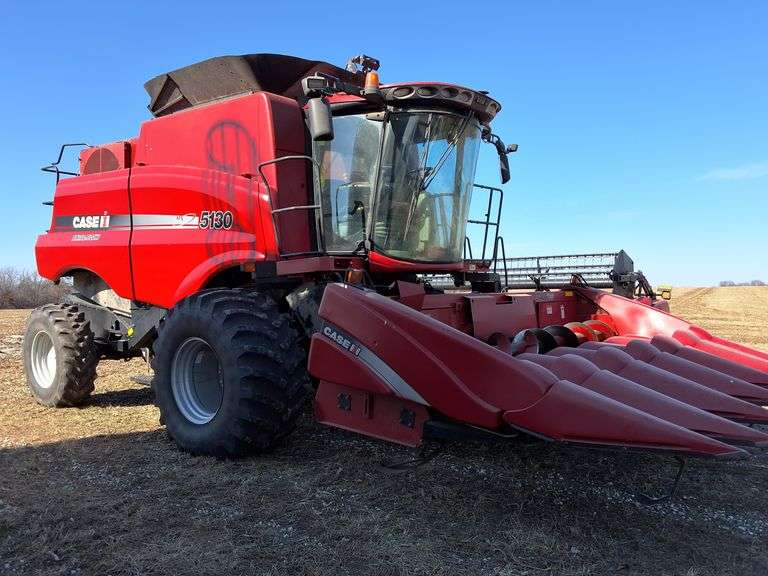 2014 Case IH 5130 combine, 1,819 engine hours, 1329 separator, Lat. Tilt, Power Fold Hopper, 4wd, Agleader Monitor Ready, AFS Pro 700 Display, Rock Trap, Leather Seat, Firestone 30.5 R 32, Chopper, Spreader, 2 owner, S/N YDG010278 The combine can't be picked up until the corn head is loaded onto a trailer, if different buyers purchase them.