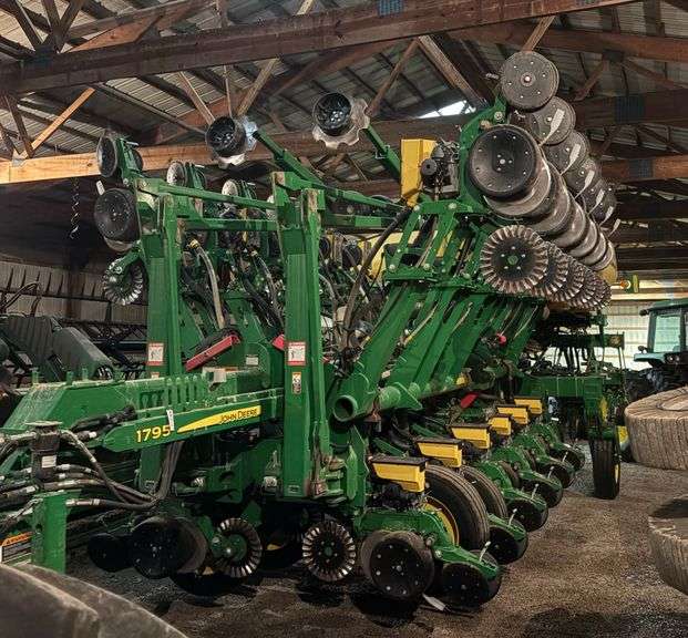 2021 Deere 1795 16/32 Planter, Hyd. Drive, less than 10,000 acres, JD 2630 Screen, Set up for Air Clutches, Fold Box, New openers, and scrapers 1500 acres ago, Been a bean planter, Max Emerge 5, Pneumatic Down Force, Scale Package, No-Till Coulters, Keaton Seed Firmers, 1 Owner, s/n- 1A01795C PLA 790168 ( planter is located near West Union)