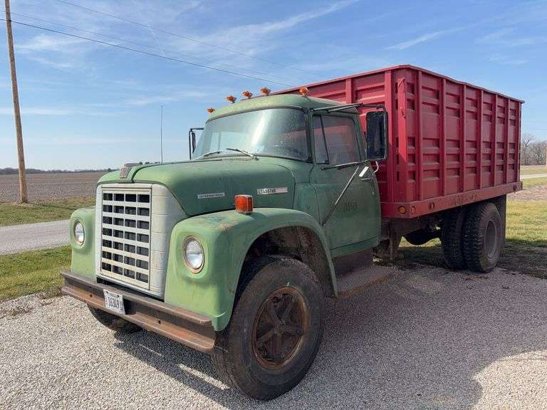 1973 International Loadstar 1600 Grain Truck with 14 ft bed, single axle, 5x2 speed, wood floor, 35,700 miles, non-running, has been sitting, VIN- 106620H349310.