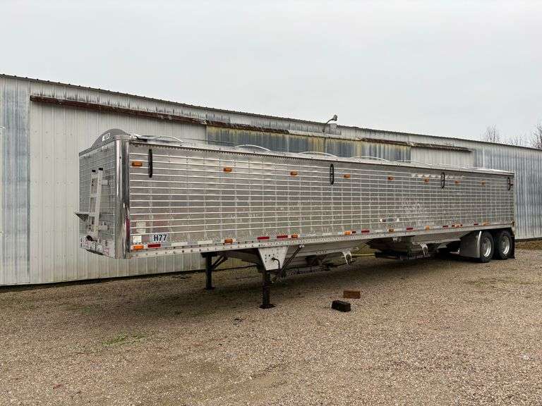 2009 Wilson Hopper Bottom, Aluminum Rims, 43ft, 102'' wide, Manual roll Tarp, Super Single, Vibrators on Hoppers, VIN- 1W178F1A190253614