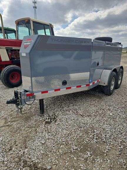 2021 Thunder Creek Fuel Trailer, 990 gallon fuel tank, 100 gallon def tank, Electric Pump and Hose Reel, Electric Jack, Aluminum Rims, tandem axle, one owner