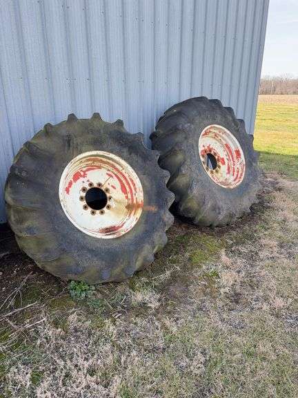 2 23.1x30 tires on 10 bolt rim