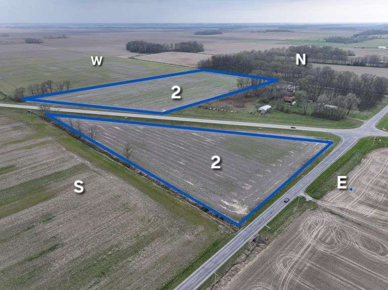 Tract 2 • 21.61 + or – acres, 21.61 + or – tillable acres, north & south of Hwy 15, immediate farming rights, Soil PI 122.8 Located in Sec 36, Bellmont Township, Wabash County, IL. Parcel # 09-36-200-024. 2025 taxes payable in 2026 was $625.88.
