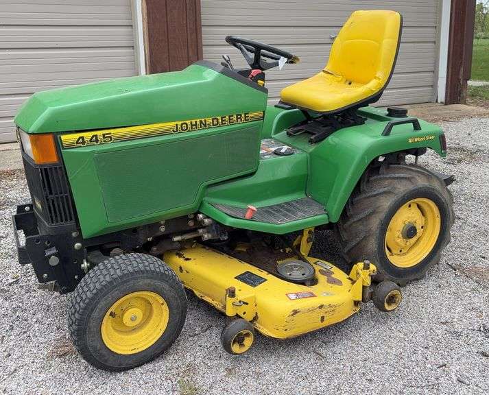 John Deere 445 gas lawn mower, all-wheel steer, 54" deck, hydraulic lift, 1096hrs