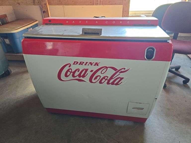 Victor C-31 model from the 1950’s restored Vintage Drink Coca-Cola slider electric cooler