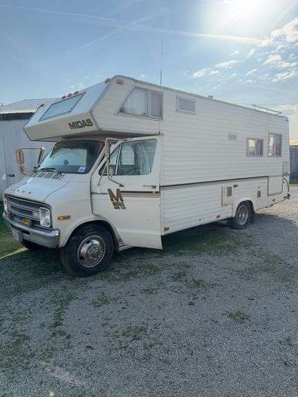 1976 Dodge F40 Sportsman Camper, 65,552 original miles, bought new, 1 owner, sink, stove, Bathroom, non-running, has been sitting 15+ years, 360 Dodge Gas V8 Engine, with Honda Generator MIDB221GF003525