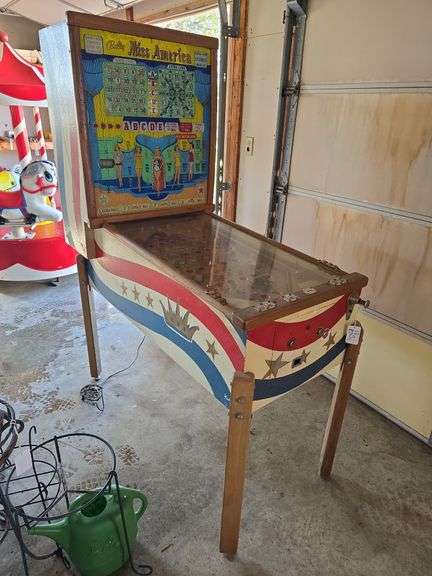 Vintage Bally Miss America Pinball game, we plugged it in and it did not light up.