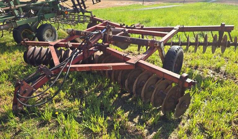 Krause 12ft Disk with Hyd Cylinder