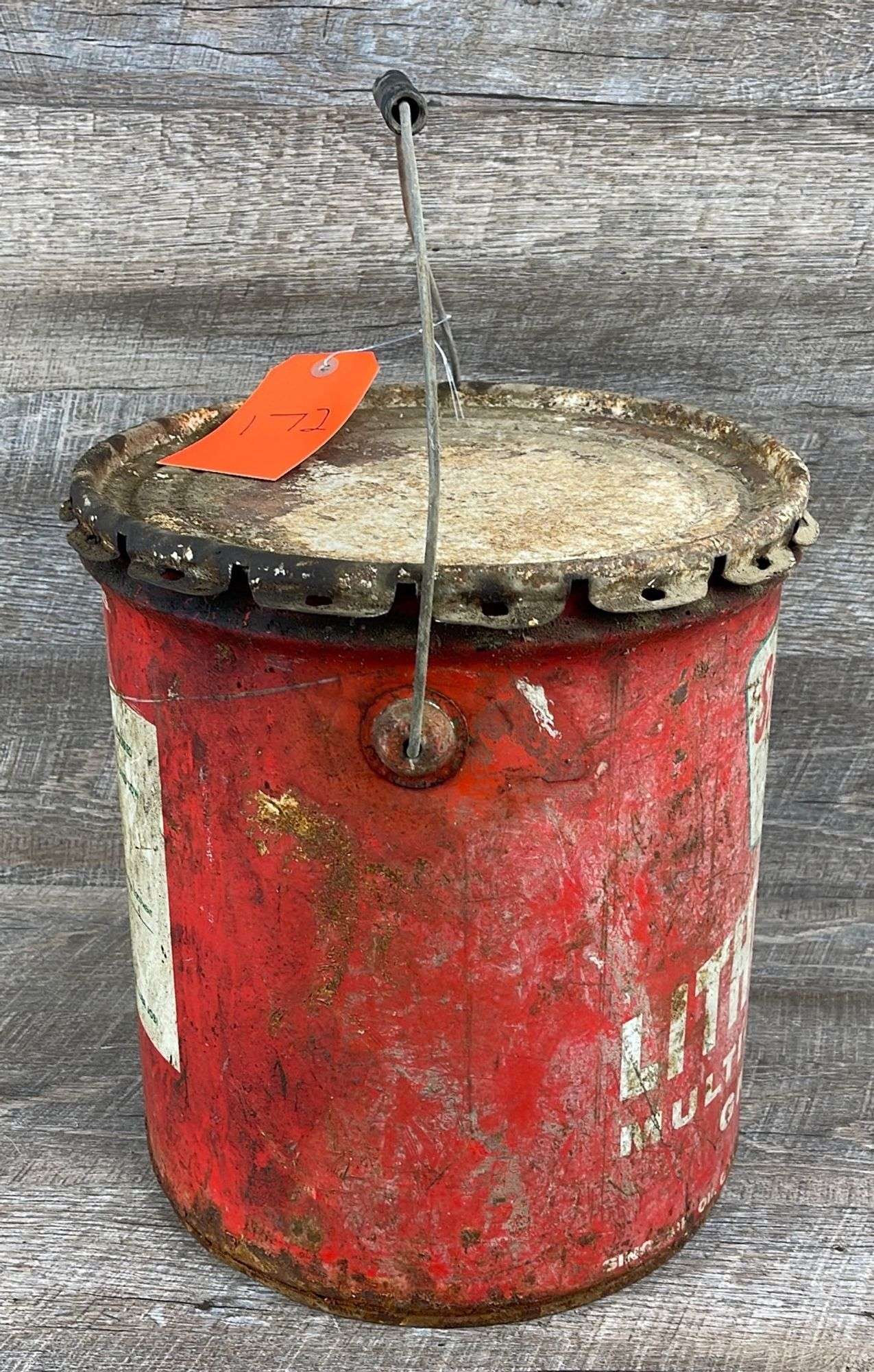 Vintage Sinclair 5 gallon grease can - Schneider Auctioneers LLC