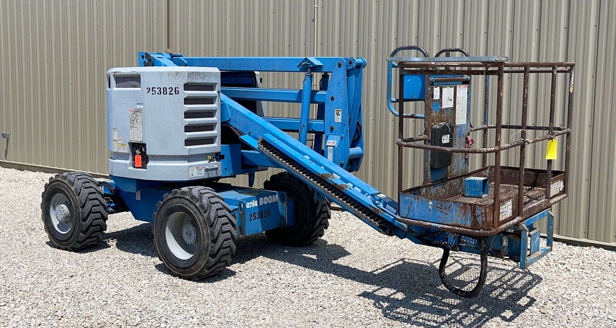 1998 Genie Z45/22 knuckle boom man lift - Schneider Auctioneers LLC