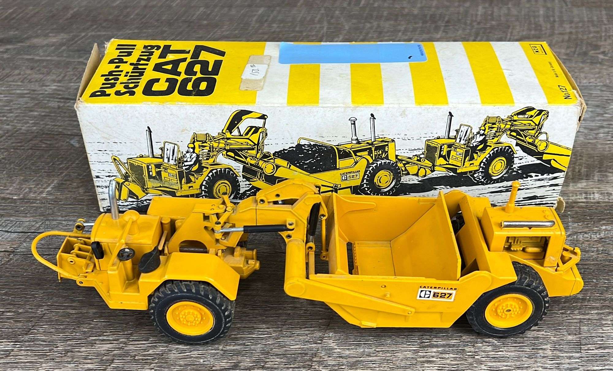 ヴィンテージ 西ドイツ製 Push-Pull Schurfzug CAT 627 Buffalo Road Imports. Caterpillar 627 push pull scraper new