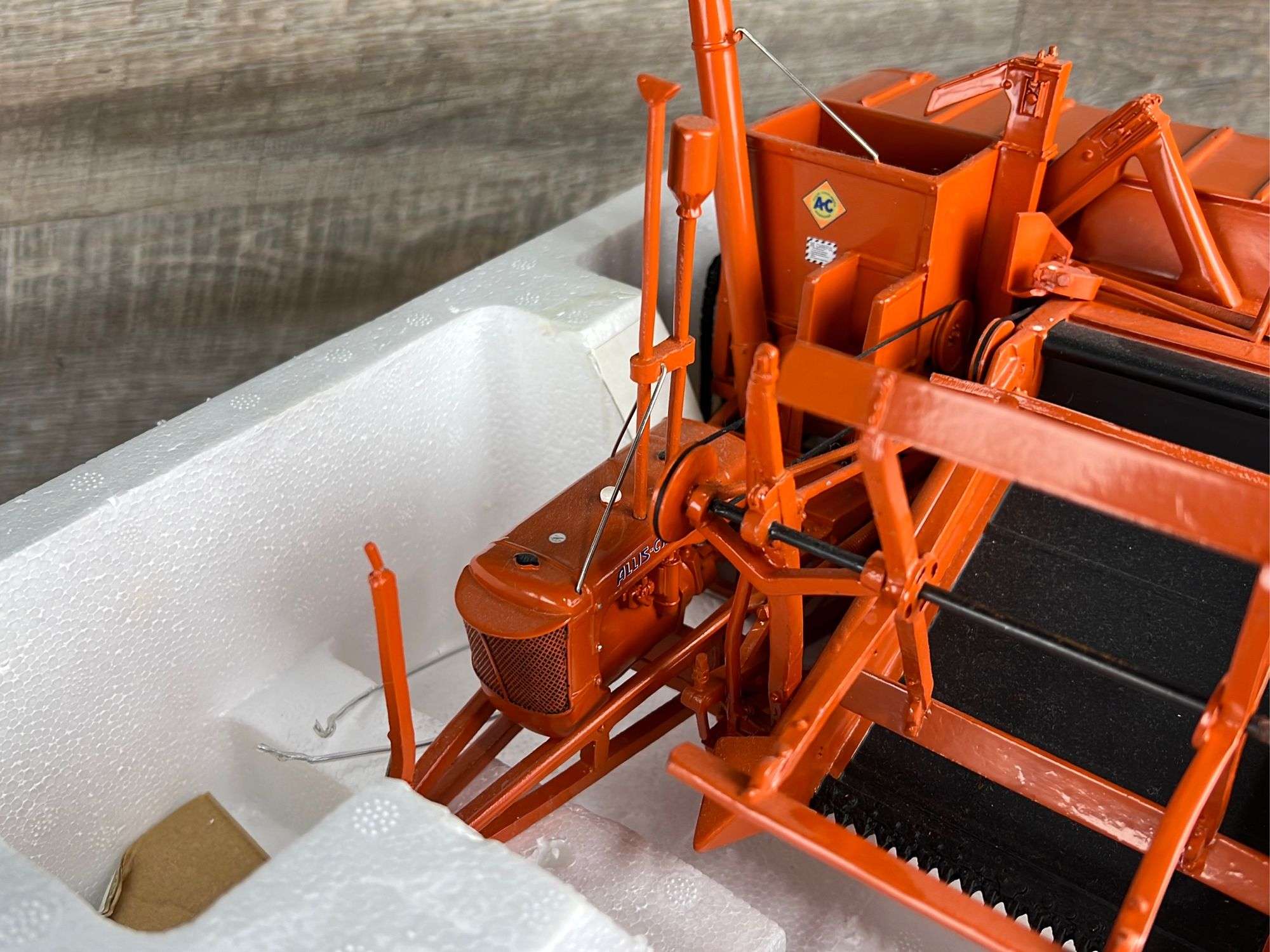 1/16 SpecCast Allis Chalmers 60 All-Crop harvester - Schneider