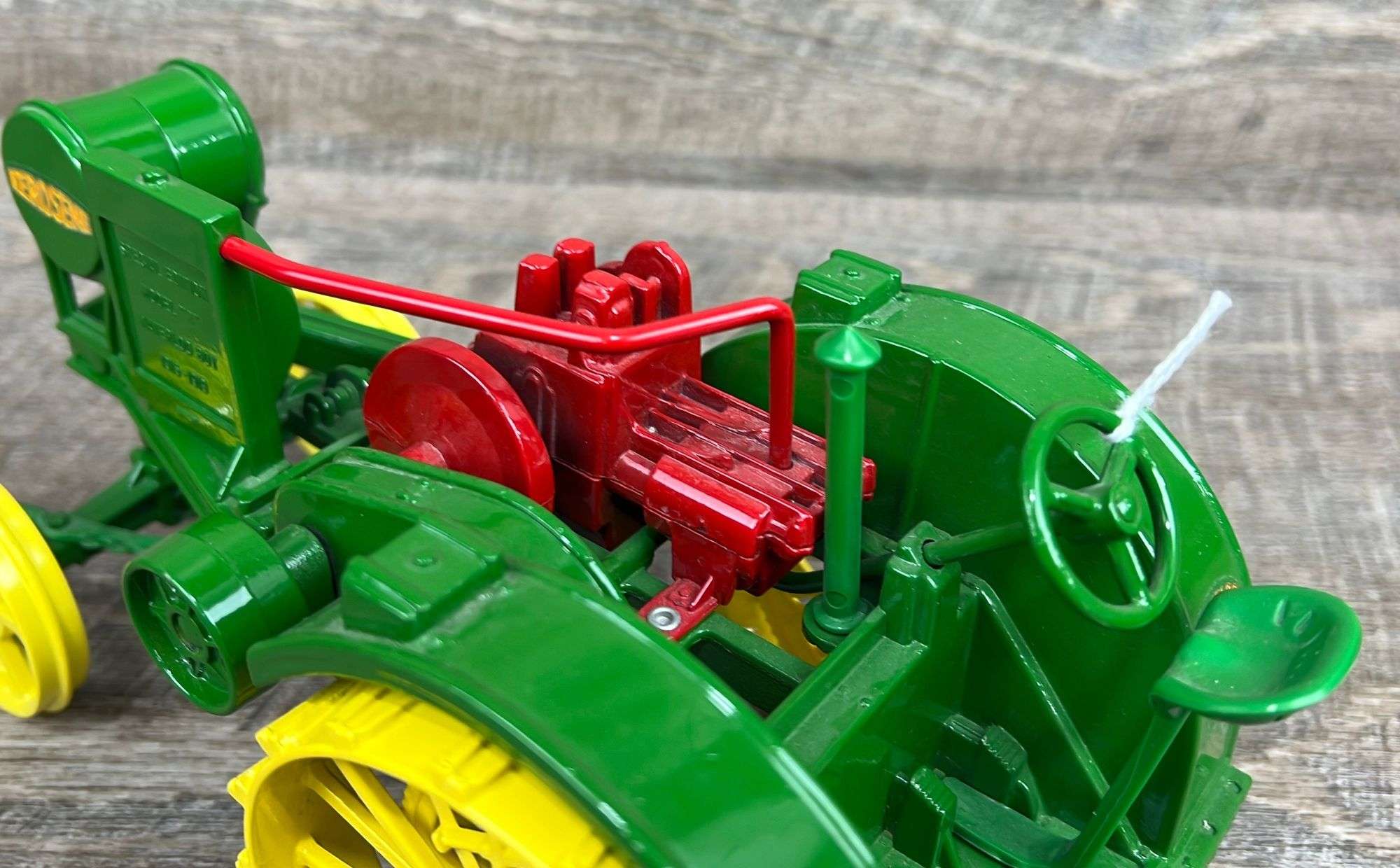 1/16 Ertl John Deere Waterloo Boy special edition tractor