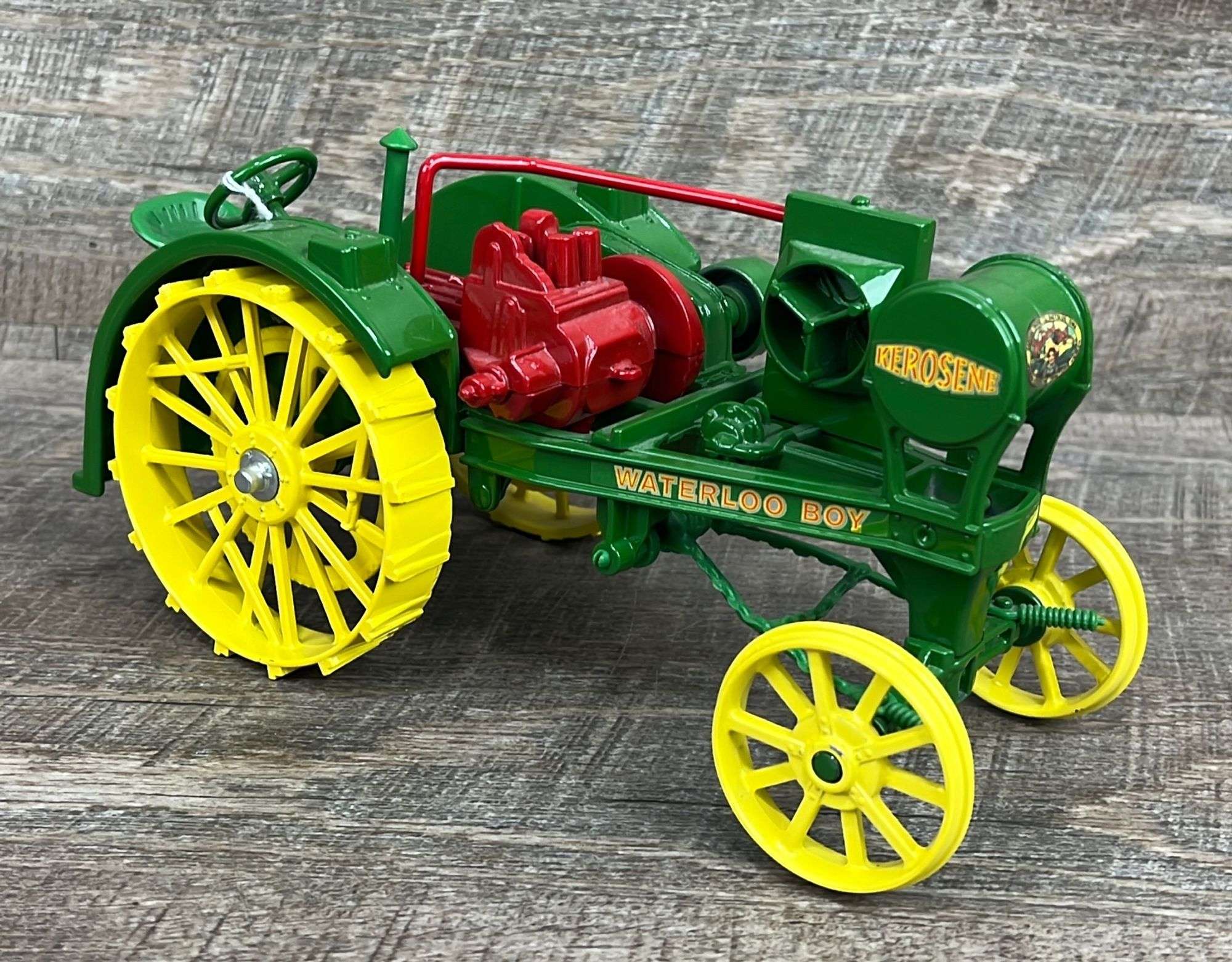 1/16 Ertl John Deere Waterloo Boy special edition tractor