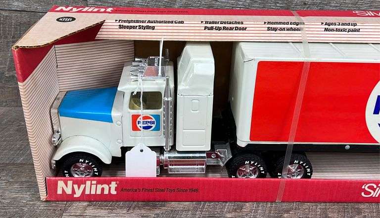 Nylint “Silver Night” Pepsi tractor trailer - Schneider