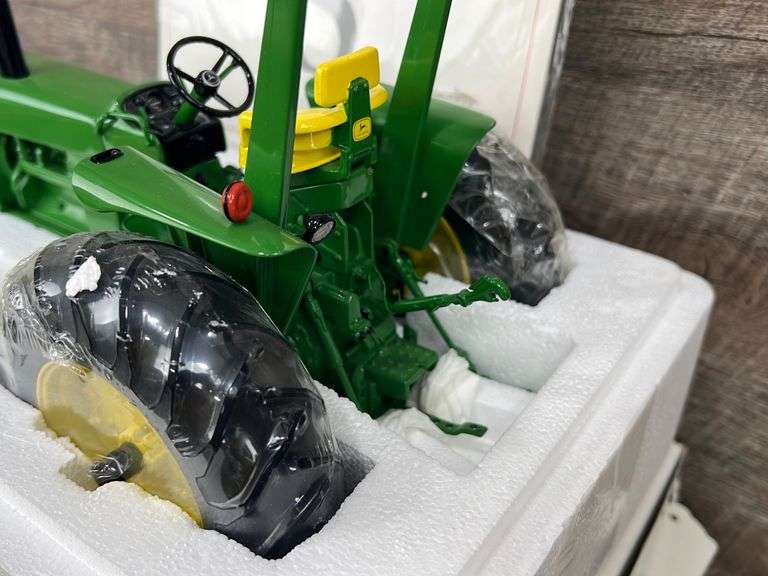 Ertl Precision Classics John Deere Model A W/290 Cultivator