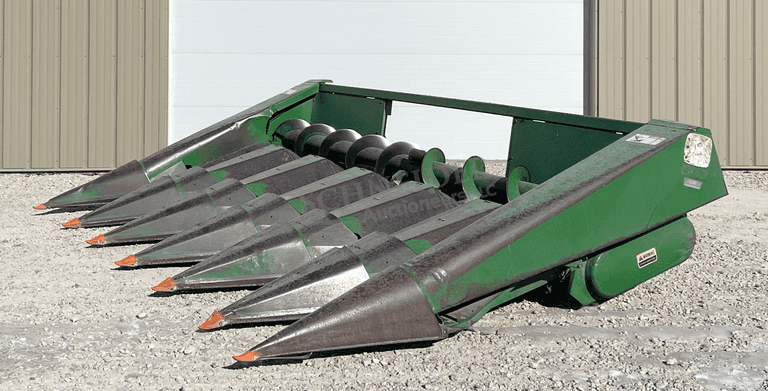 John Deere 643 6-30" row corn head