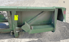 John Deere 643 6-30" row corn head
