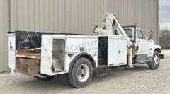 1998 Ford F800 crane service truck