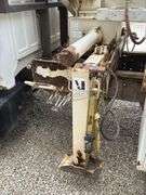 1998 Ford F800 crane service truck