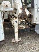 1998 Ford F800 crane service truck