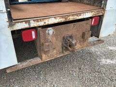 1998 Ford F800 crane service truck