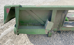 John Deere 643 6-30" row corn head