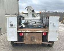 1998 Ford F800 crane service truck