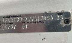 1998 Ford F800 crane service truck