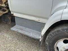 1998 Ford F800 crane service truck