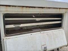 1998 Ford F800 crane service truck