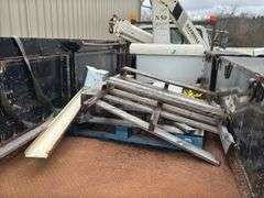 1998 Ford F800 crane service truck