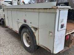 1998 Ford F800 crane service truck