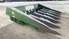 John Deere 643 6-30" row corn head