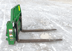 Pallet forks for JD 673SL loader w/ JD style quick hitch