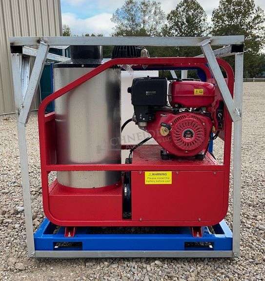 Unused Blue Viper power washer w/ tank