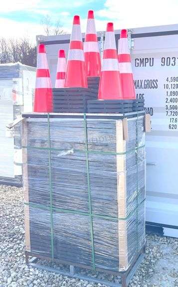 250 unused 28" poly traffic cones