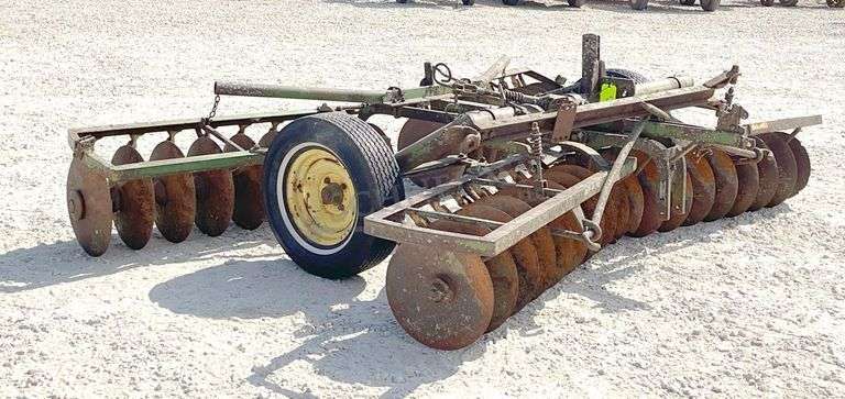 John Deere 10' wheel disc