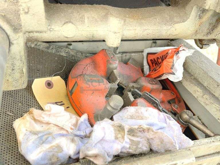 Ridgid 1822-I pipe threader on stand