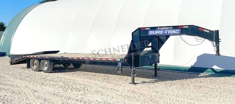 2019 Sure-Trac 25' flatbed gooseneck trailer