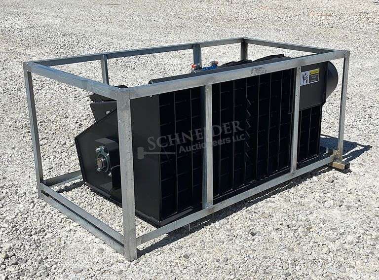 Unused skid steer mixing bucket