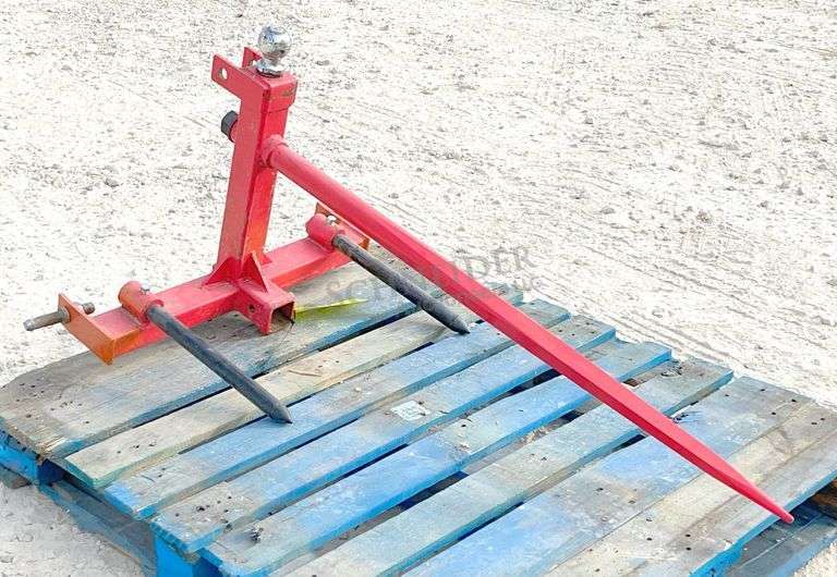 3-pt. bale spear w/ gooseneck & receiver hitch